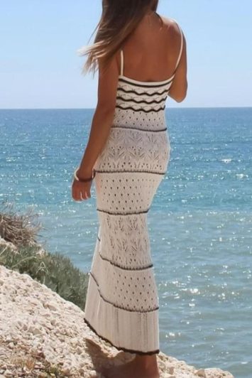 beachwear-black-white-long-100116029-1-lapop-4