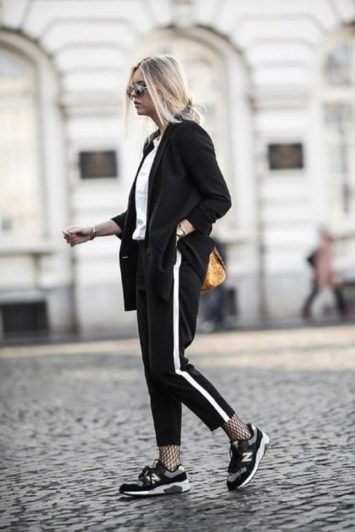 slim-line-blazer-black-100100917-1-lapop-2