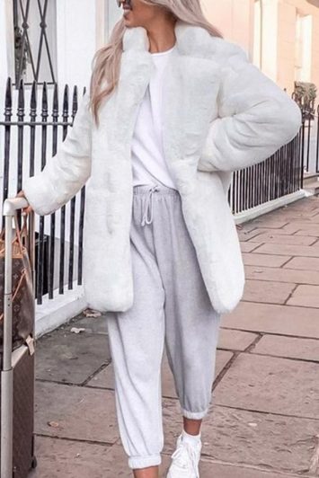 luxury-teddy-fur-white-100110562-8-lapop-1