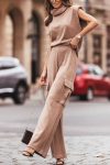 casual-chic-set-beige-100116382-3-lapop-1