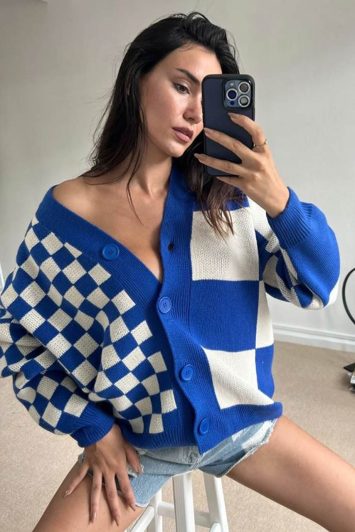 trendy-jacket-checkerboard-blue-100116771-2-lapop-2