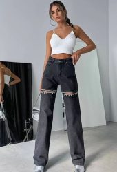 jean-with-tear-and-strass-embellishments-100116949-1-lapop-1