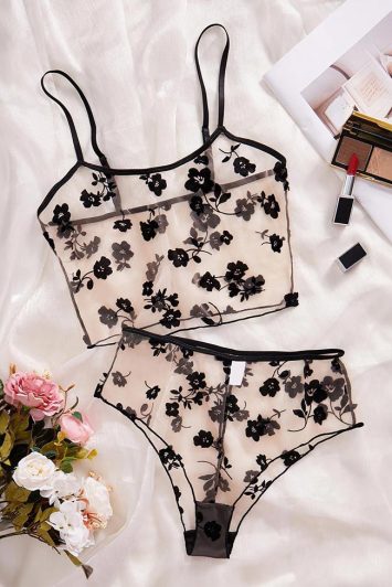 transparent-underwear-set-with-embroidery-100117985-1-lapop-1