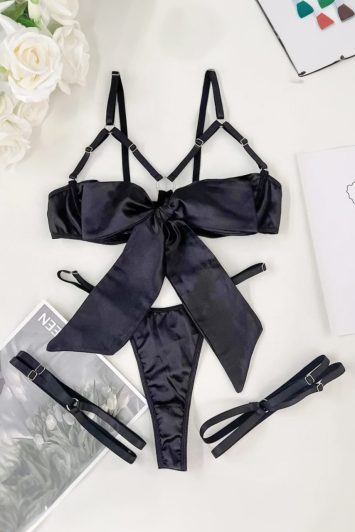 surprise-black-set-with-bow-100116650-1-lapop-2 surprise-black-set-with-bow-100116650-1-lapop-2