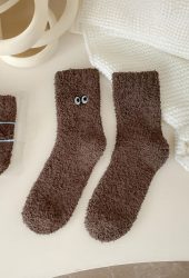 fleece-brown-socks-with-eyelets-100117336-3-lapop-1