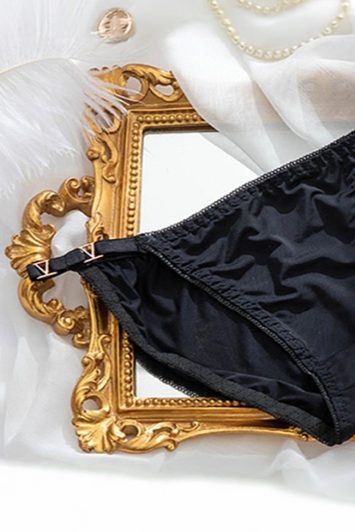 v-metallic-low-rise-black-briefs-100117344-2-lapop-1