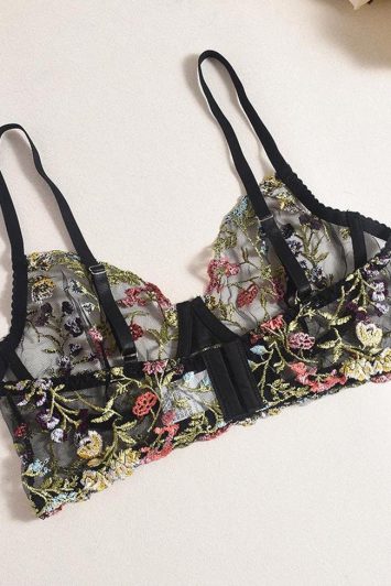 black-underwear-set-with-floral-embroidery-100118015-1-lapop-2 black-underwear-set-with-floral-embroidery-100118015-1-lapop-2