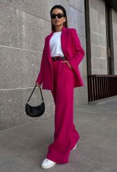 set-koustoumi-se-fouxia-apochrosi-100118183-1-lapop-2