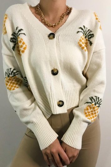 tropical-zaketaki-me-ananades-100118174-1-lapop-3