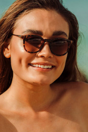 Γυαλιά ηλίου καφέ φακοί με σκελετό ταρταρούγας